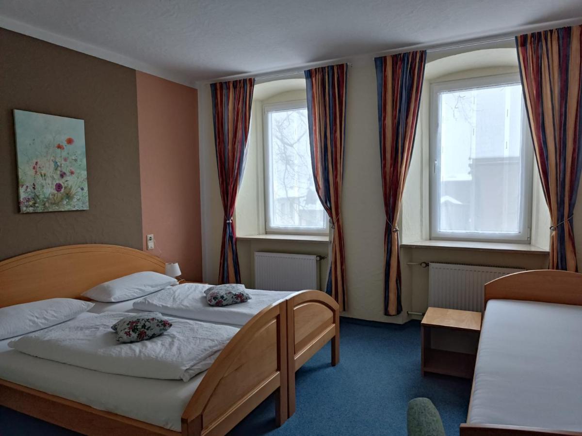 Garni Hotel Post Weißenstadt 外观 照片