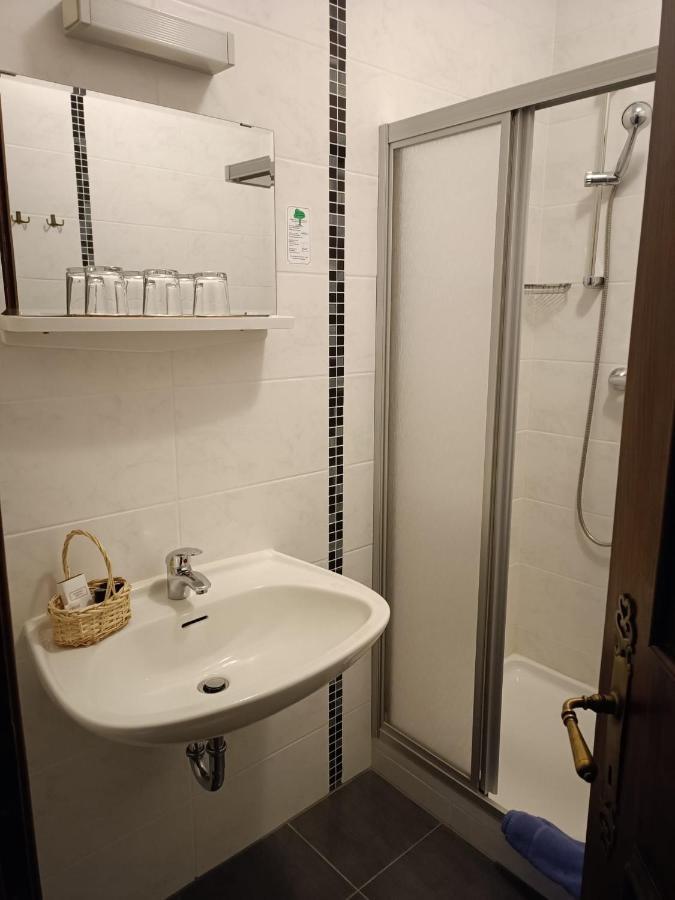 Garni Hotel Post Weißenstadt 外观 照片