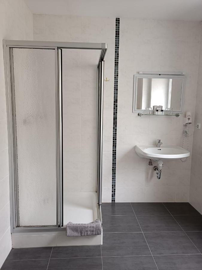 Garni Hotel Post Weißenstadt 外观 照片