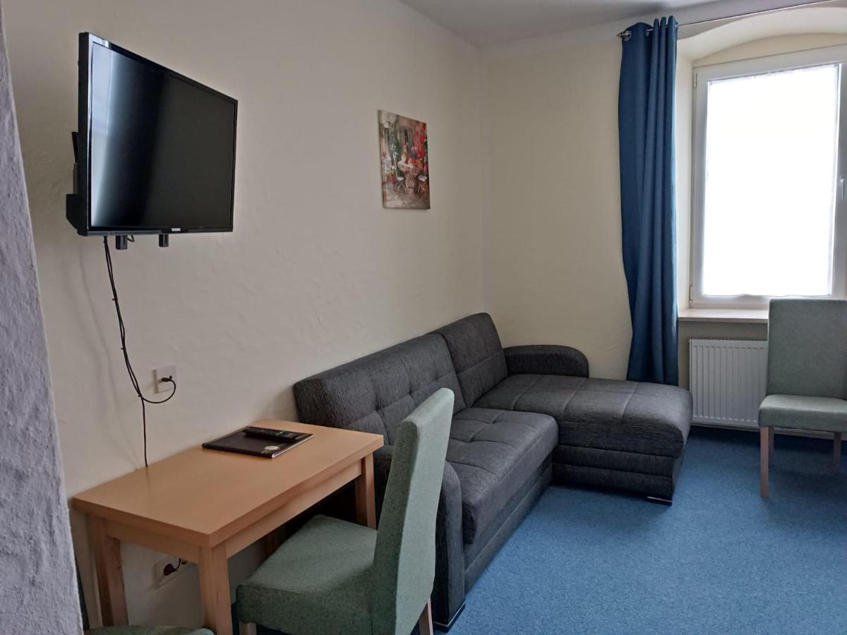 Garni Hotel Post Weißenstadt 外观 照片