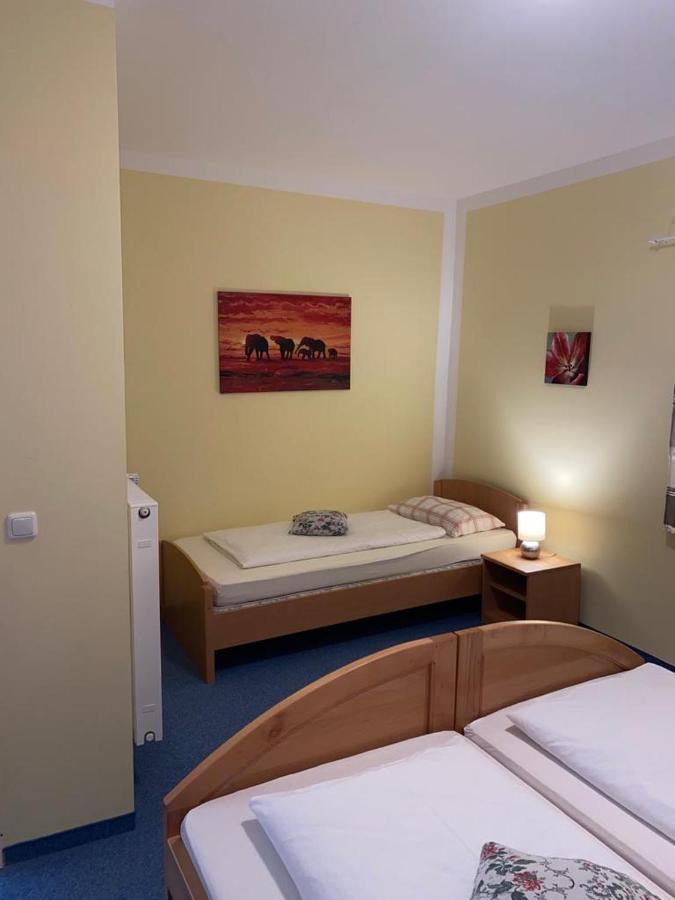 Garni Hotel Post Weißenstadt 外观 照片