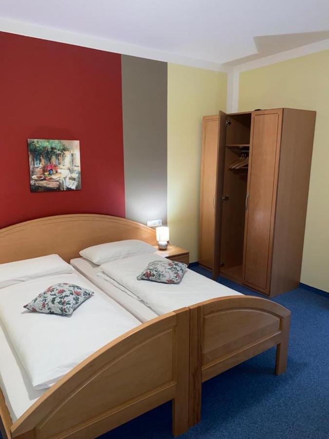Garni Hotel Post Weißenstadt 外观 照片