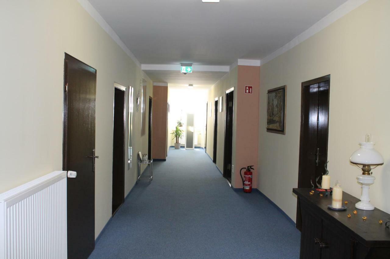 Garni Hotel Post Weißenstadt 外观 照片